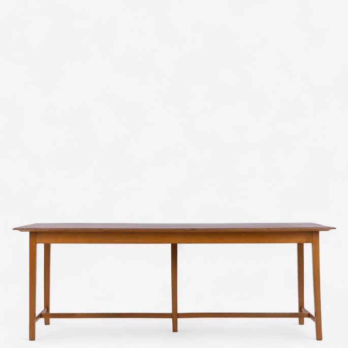 Attributed to Thorald MadsenWork table with elm frame and teak top with fluted bottom edge. Made in the 1950s.1 pc. in stock