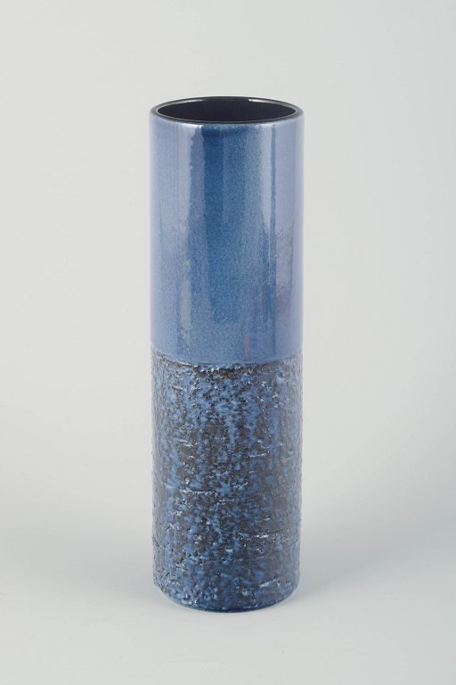 Ingrid Atterberg for Upsala-Ekeby
Ceramic vase, model 2458, 1960s.