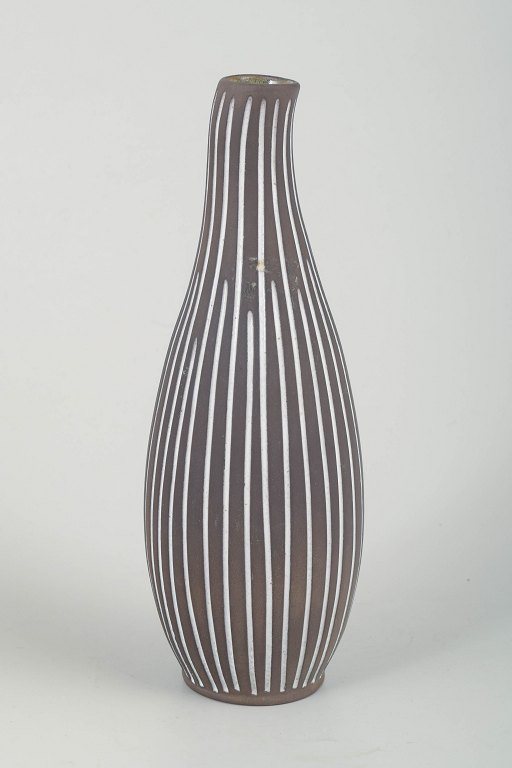 Helge Østerberg, keramik vase, hånddekoreret, 1970’erne.