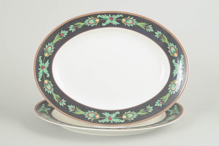 Nina Campbell for Rosenthal, to ovale fade.