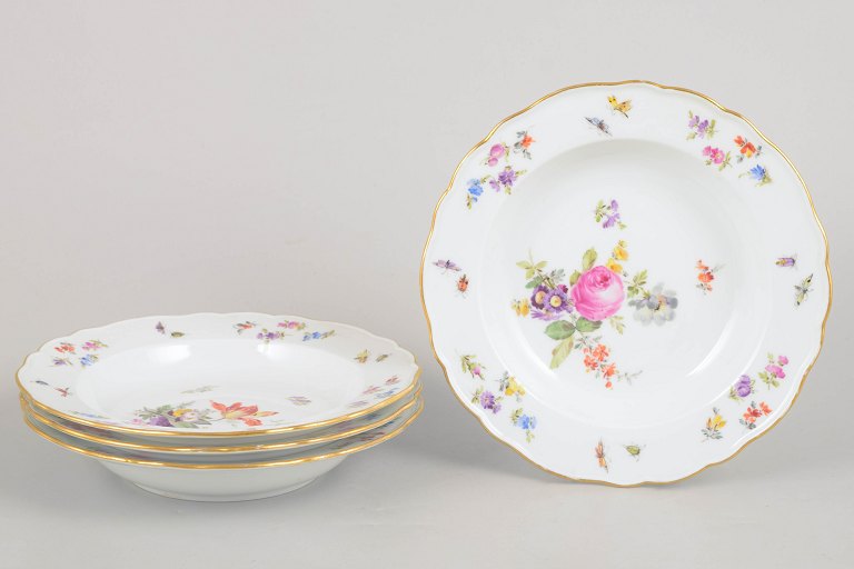 Meissen, sæt med fire dybe pastatallerkener.